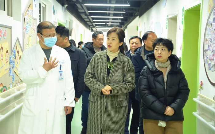 孙娟带队赴浙江嘉兴南洋职业技术学院、桐乡市卫生学?？疾旖涣? class=